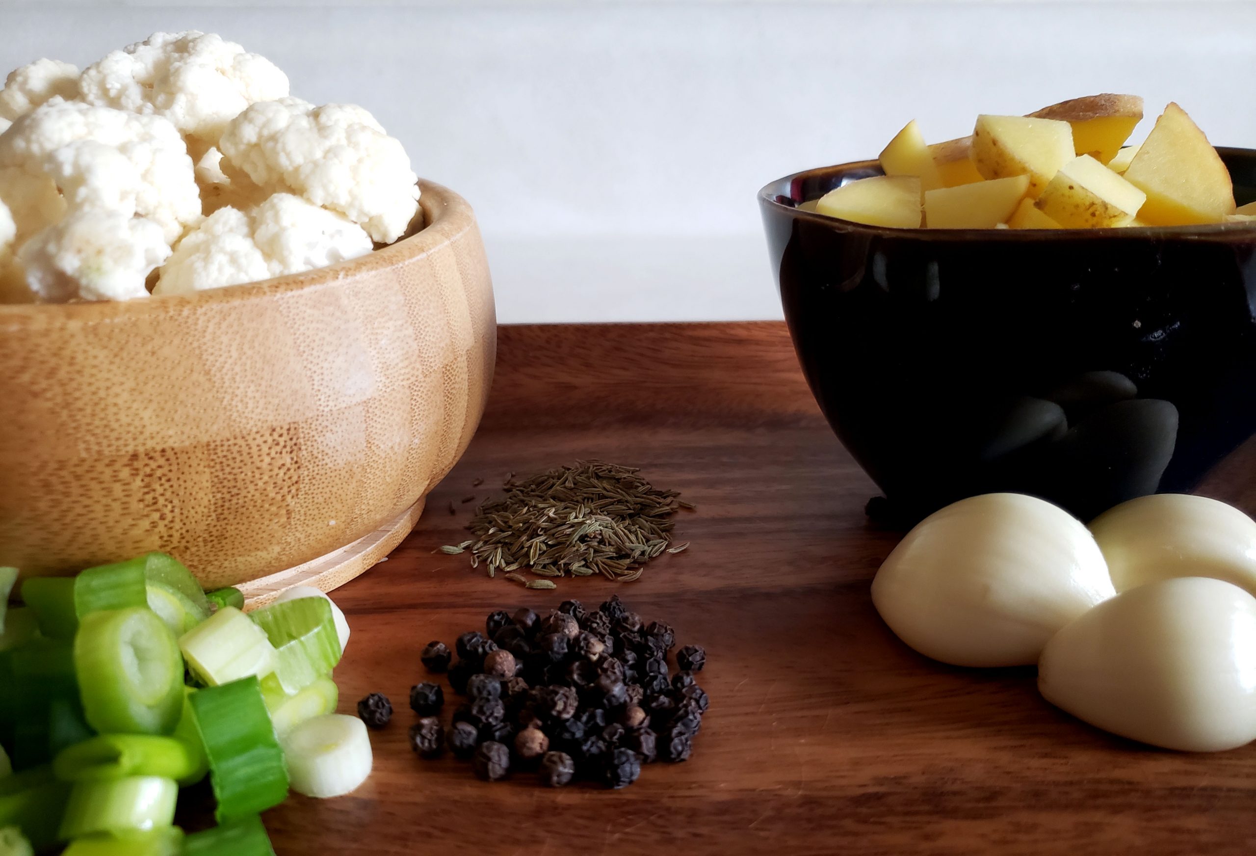 CauliflowerMashedPotatoesIngredients scaled