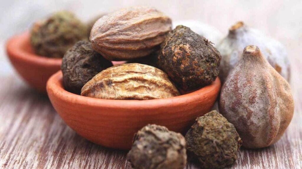 triphala ayurvedic fruits 1296x728